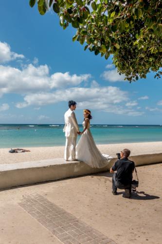 Oahu, Honolulu, Ala Moana Beach Park, Brautpaar