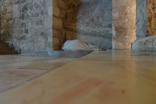 Der Schläfer in der Grabeskirche