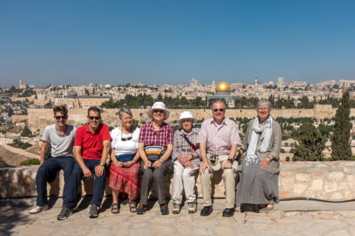 Die Reisegruppe vor dem Panorama der Altstadt