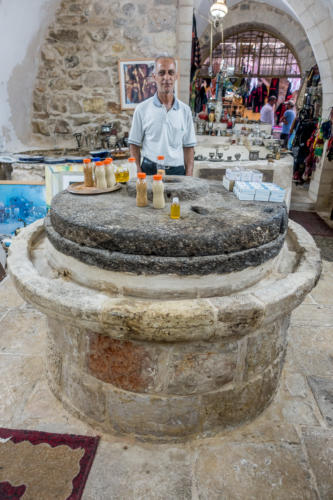Hebron - Ölmühle im Markt