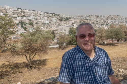 Hebron - Der Autor vor der Machpela (Gräber der Patriarchen)