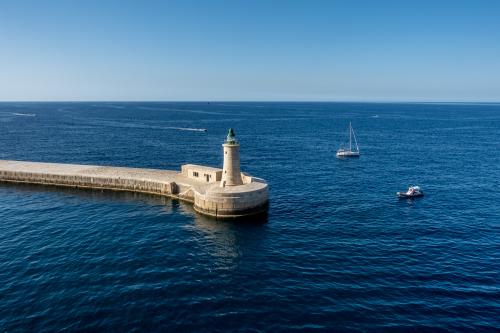 MSC World Europa: Ausfahrt aus Valletta
