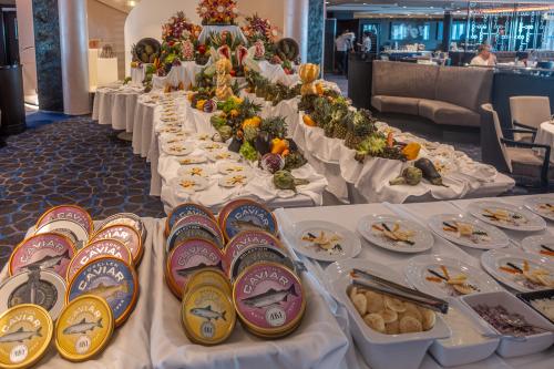 Mein Schiff 4: Kaviar-Buffet