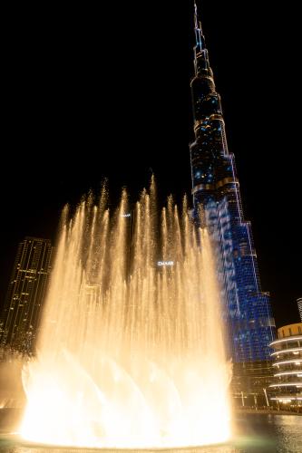 Dubai: Burj Khalifa am Abend